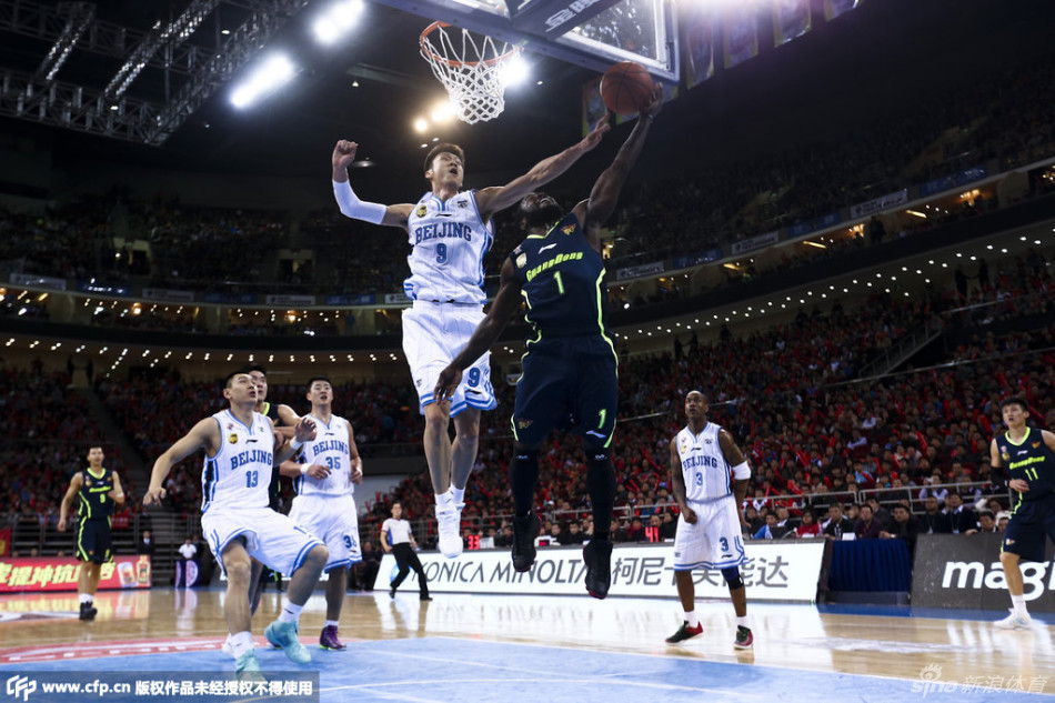 帕斯托雷：現(xiàn)在球員十八九歲就年薪千萬，能保持對足球的熱愛嗎？