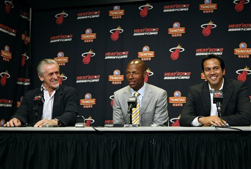 希望無礙！費爾明離開球場時仍身體不適