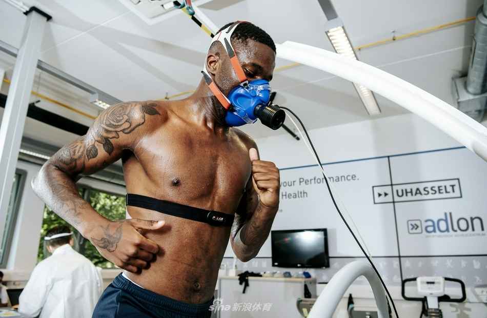 格拉斯納：馬特塔為入選法國隊(duì)付出巨大努力，我為他感到高興