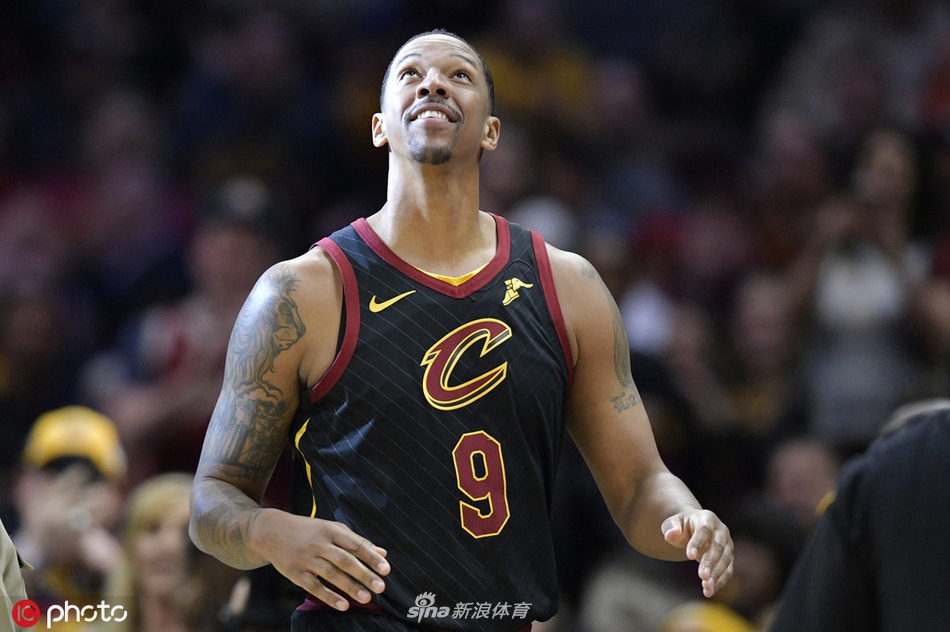 英格蘭隊官方：補召21歲熱刺前鋒斯卡利特加入集訓(xùn)營