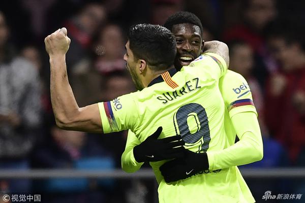 太熟了??黃喜燦“仙人指路”提醒門將向右撲點(diǎn)，隨后孫興慜罰失