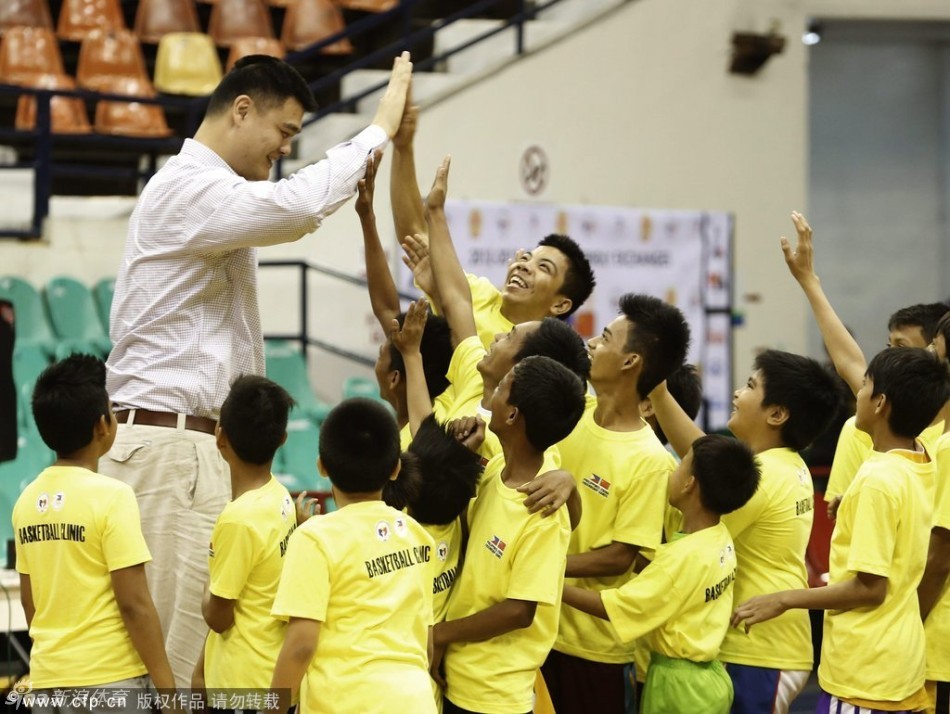 斯基拉：曼聯(lián)準(zhǔn)備3500萬歐報價萊切20歲邊衛(wèi)多爾古