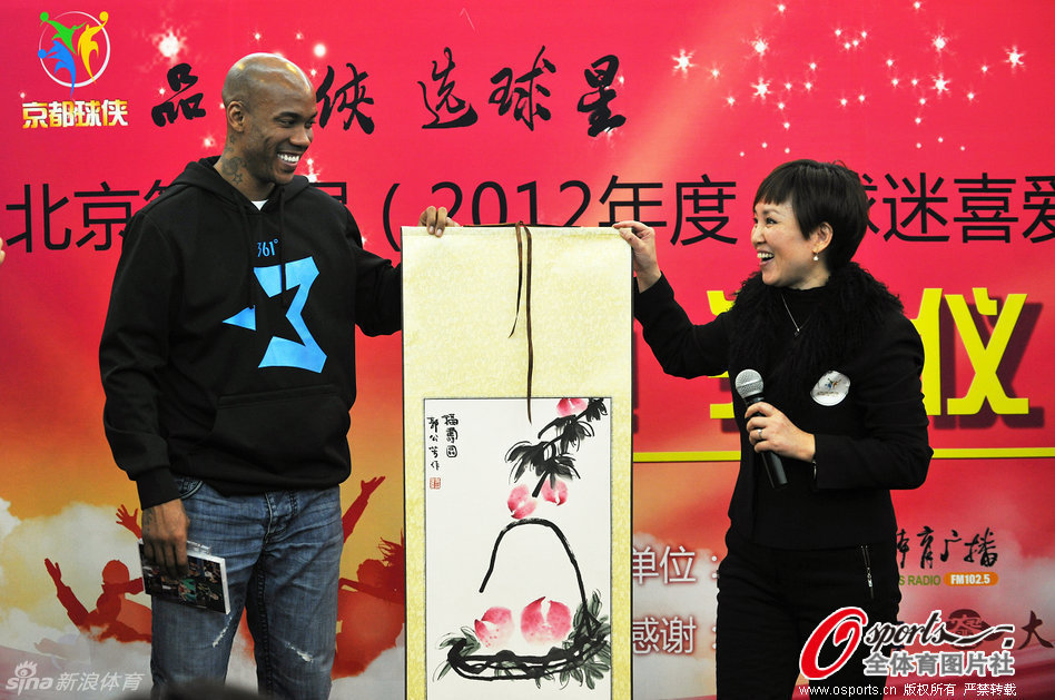 Shams：勇士堅定拒絕奧尼爾+次輪簽和蒙克+首輪簽換庫明加的報價