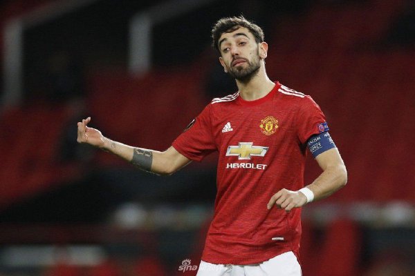 直播吧10月11日訊 記者Kyle Neubeck報道，多位76人球員將缺席今天早上對陣魔術的比賽。包括埃奇庫姆、恩比德、喬治、格萊姆斯、洛瑞、沃特福德今天都不會出場。其中，埃奇庫姆被是每日觀察，他預
