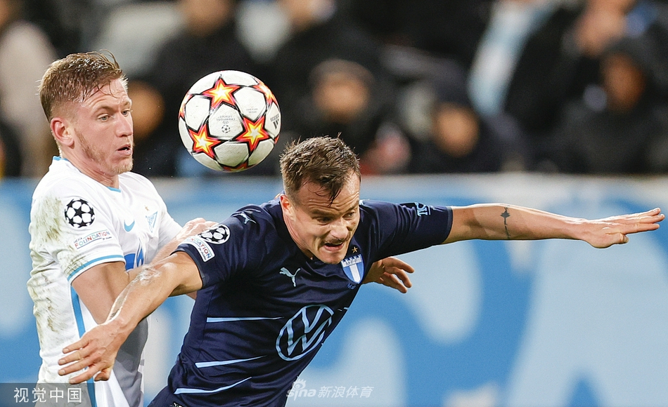 玉昆新外援內(nèi)內(nèi)抵達(dá)云南，云南球迷熱情接機(jī)