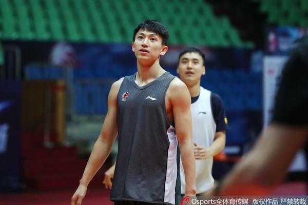 龍戰(zhàn)僵尸好玩嗎 龍戰(zhàn)僵尸玩法簡介