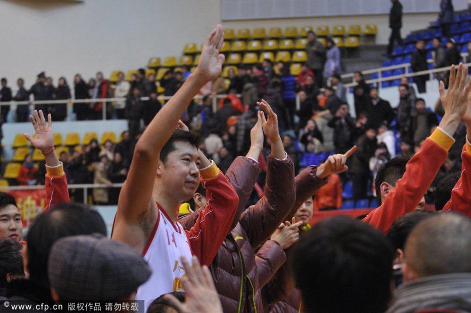 德甲首輪戴帽！凱恩是本賽季五大聯(lián)賽第一位上演帽子戲法的球員