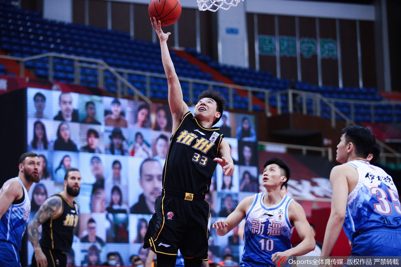 中村敬斗社媒慶祝勝利：最棒的一場勝利，感謝伊東純也老鐵的傳中