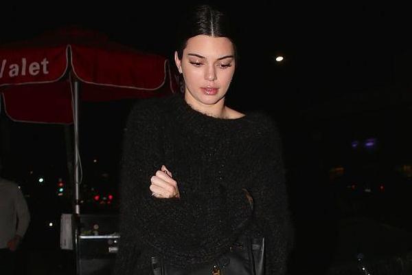 恩里克執(zhí)教以來，巴黎3次單場完成900次以上傳球五大聯(lián)賽第一