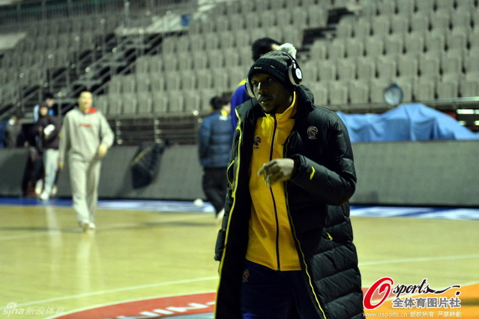 斯洛特：基耶薩落選本輪歐冠名單，是因?yàn)樗芰它c(diǎn)小傷