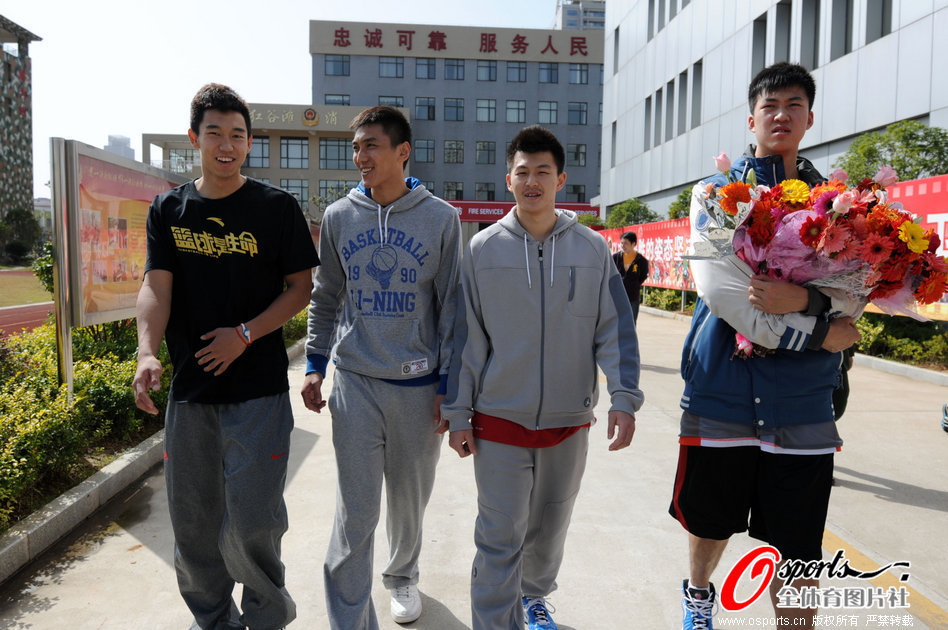 瑞士隊世預(yù)賽大名單：阿坎吉、科貝爾、扎卡在列