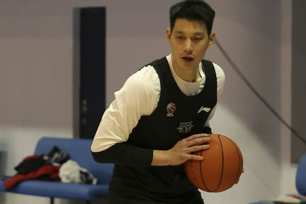 鵜鶘主帥談先發(fā)中鋒：誰拼得最兇&開局就能建立優(yōu)勢這是標準