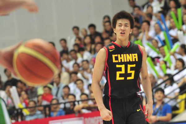 維拉紐瓦：對恩比德歸期未定不感到驚訝  過程已經(jīng)結(jié)束了