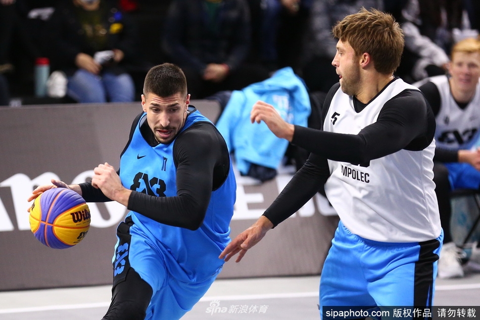 由SuckerPunch制作、索尼發(fā)行的動作冒險游戲《羊蹄山之魂》即將于今年10月2日正式發(fā)售。據(jù)外媒playground報道，Sucker Punch近日宣布將與札幌啤酒廠合作，聯(lián)手推出限量版《羊蹄
