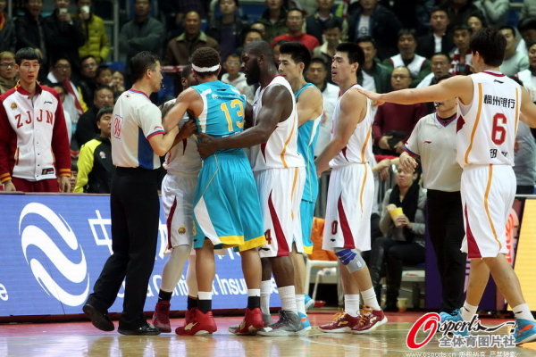 羅馬諾：阿隆索希望密切關(guān)注霍安