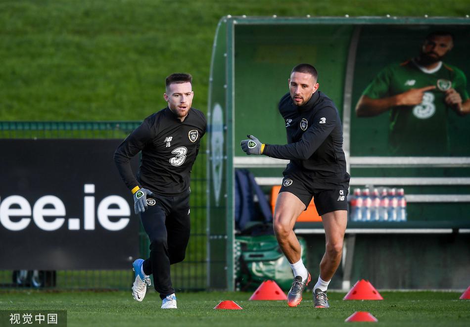 郵報：登貝萊的妻子和父母幫助他贏得金球獎，讓夢想照進現(xiàn)實