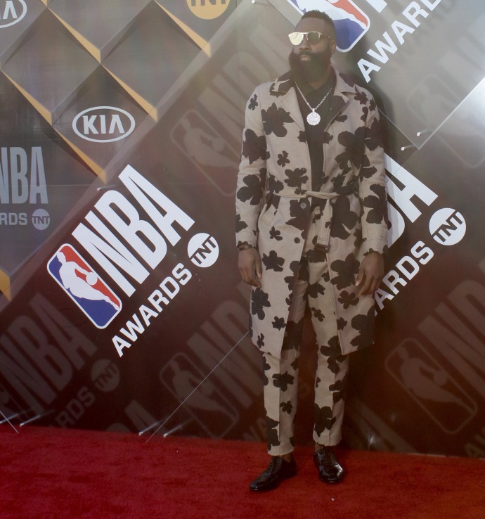 威爾希爾：恩瓦內(nèi)里今年的比賽水平又提升一個(gè)檔次，他身上有魔力