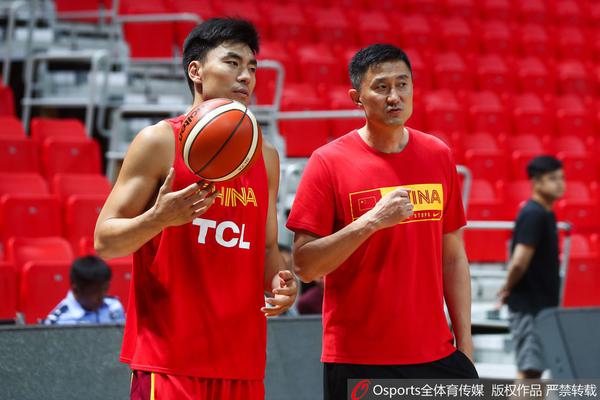 雙贏！庫明加多拿錢&勇士手握第2年球隊選項 目前最佳解決方案？