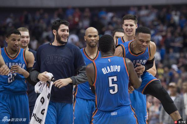 球迷扔打火機(jī)致球隊(duì)被判負(fù)！德甲官方：柏林聯(lián)1