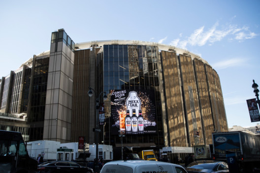 小貝林解圍失誤！奧利塞將球鏟進球門，拜仁2