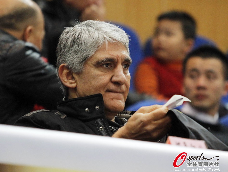 卡里烏斯妻子：最難忘的采訪是C羅，打扮得體是對觀眾的尊重