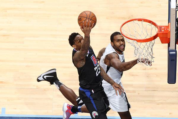 打得沉穩(wěn)了！海蘭德8中5轟全場最高18分外加3板3助1斷