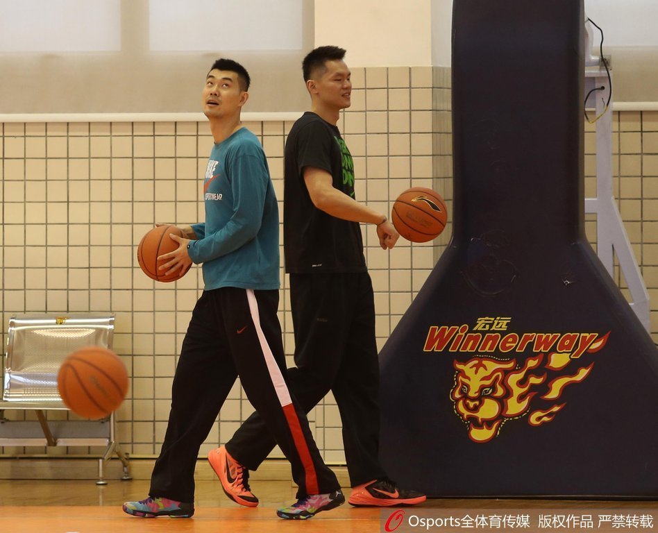 穆雷：瓦蘭被低估了 他籃下表現穩(wěn)定身體對抗極強會成為對手麻煩