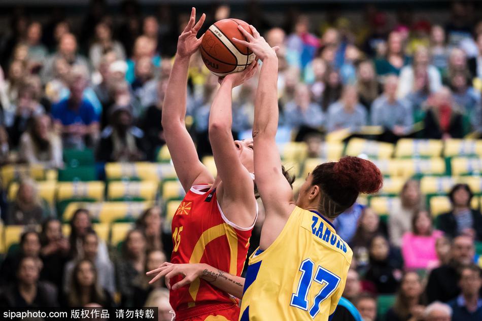 76人本輪系列賽的投籃、三分、罰球命中率均高于尼克斯
