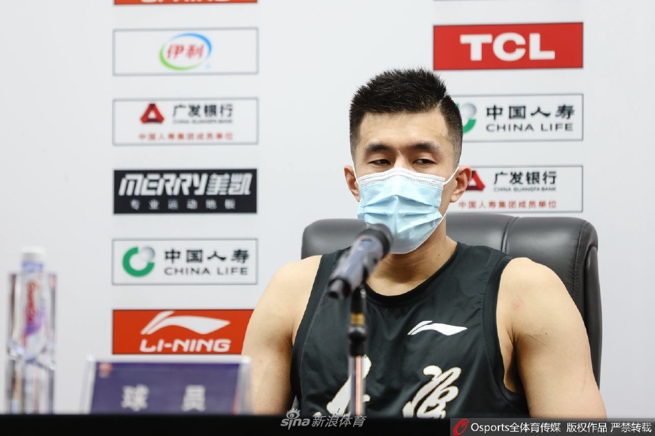 戰(zhàn)平熱刺！狼隊主帥：我為球員感到驕傲，拿到一分的結果并不差
