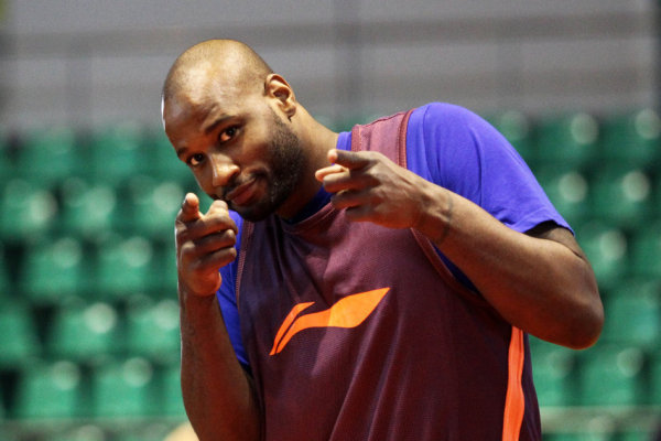 王霜：如果能在偶像C羅踢球的國家獲獎，那對我來說非常開心