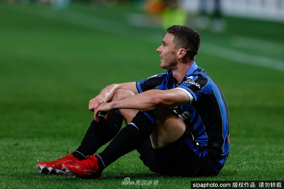 斬獲進(jìn)球！劉易斯