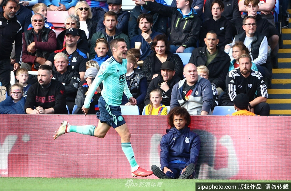 熱刺vs唐卡斯特：西蒙斯、特爾首發(fā)，帕利尼亞出戰(zhàn)