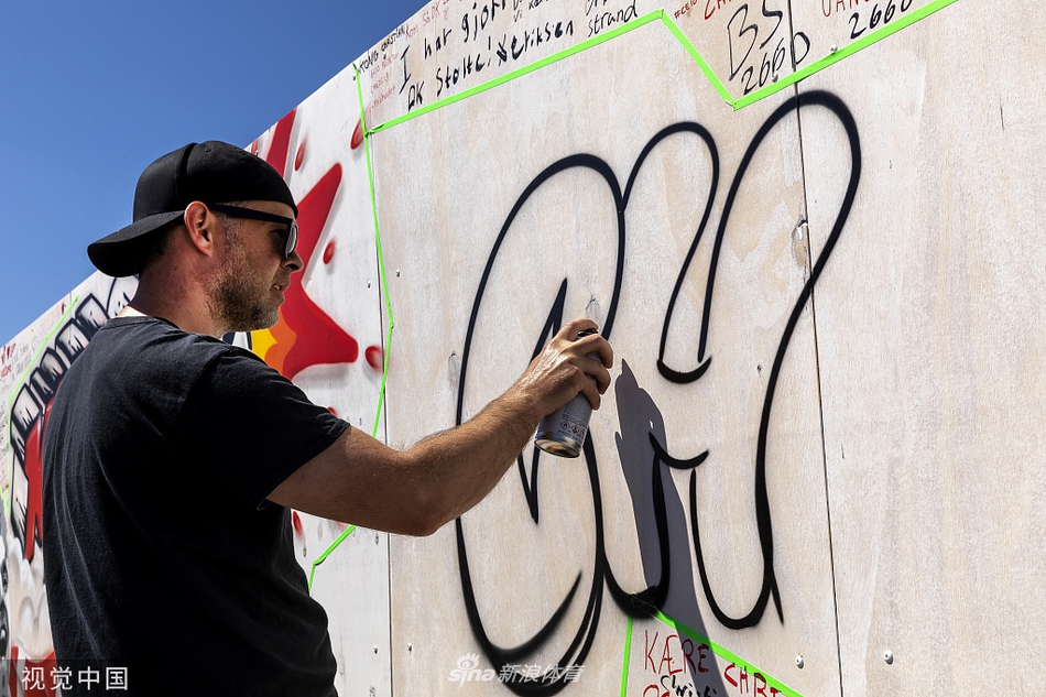 官方：邁阿密國際將在本周日美職聯(lián)比賽后為布斯克茨舉行紀念儀式