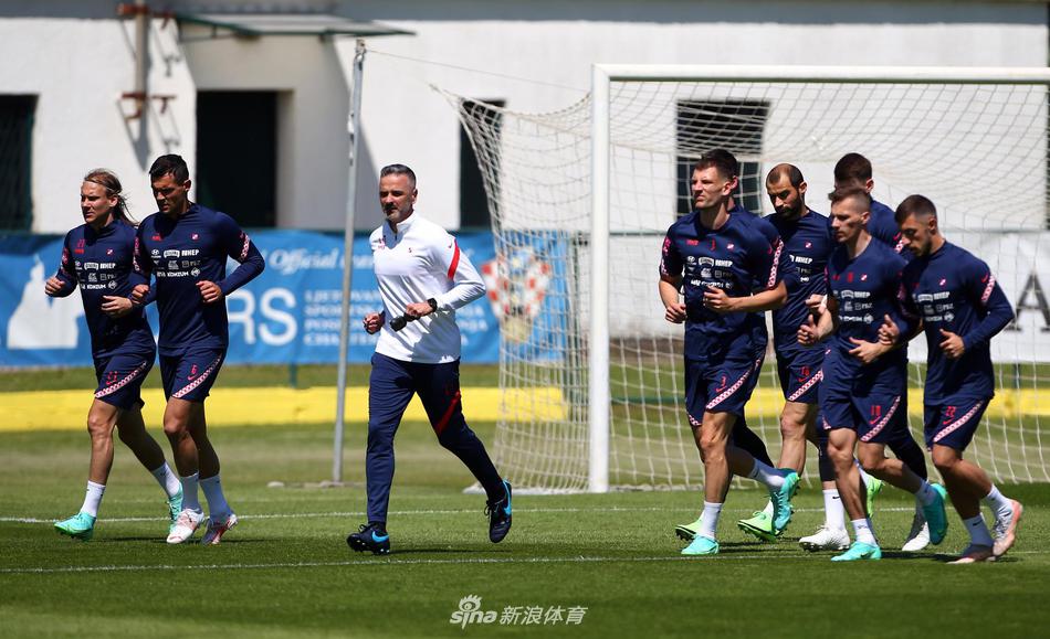 TA：萊切為多古要價(jià)4000萬歐，曼聯(lián)已經(jīng)送上3000萬歐報(bào)價(jià)Richard