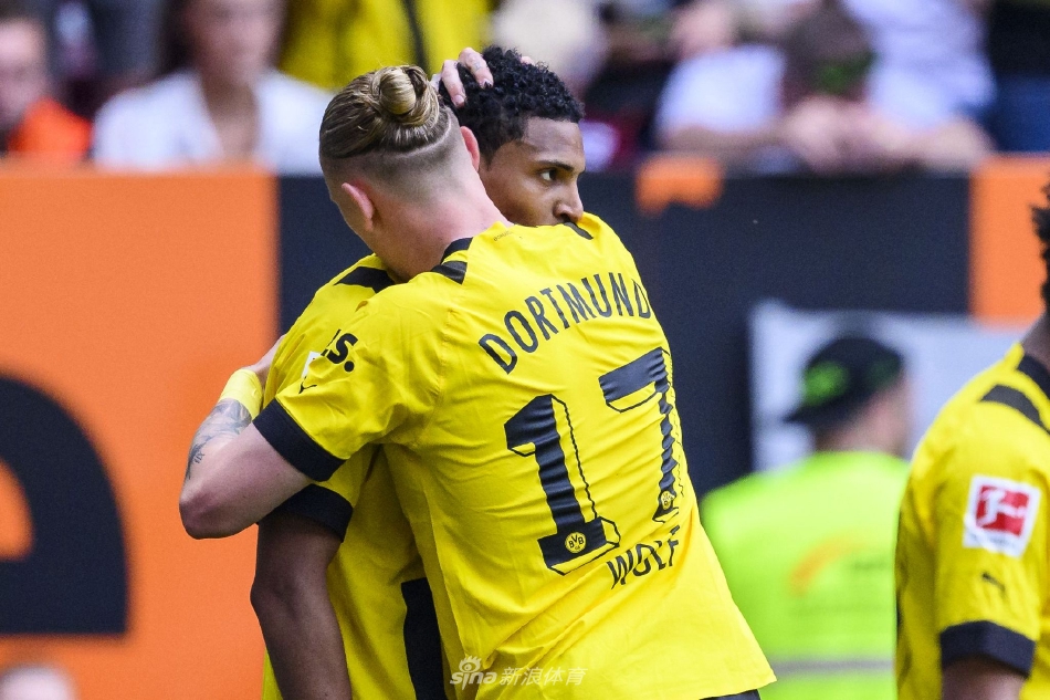 因紅牌總計(jì)被罰11.5萬(wàn)！布爾克踢人染紅，內(nèi)部處罰10萬(wàn)+足協(xié)1.5萬(wàn)