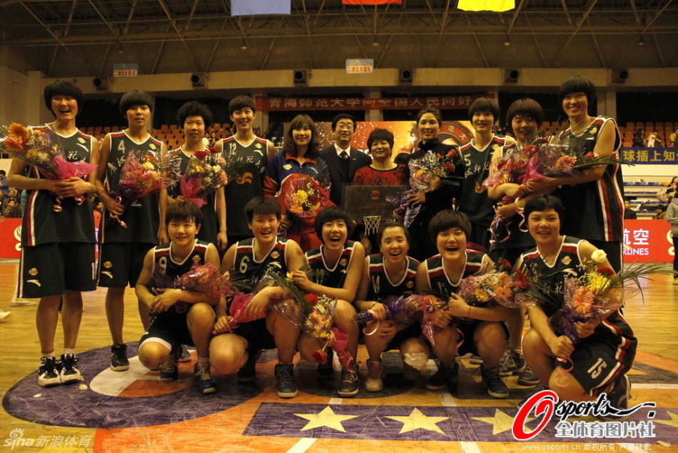 妖怪金手指暴擊隊陣容怎么搭配