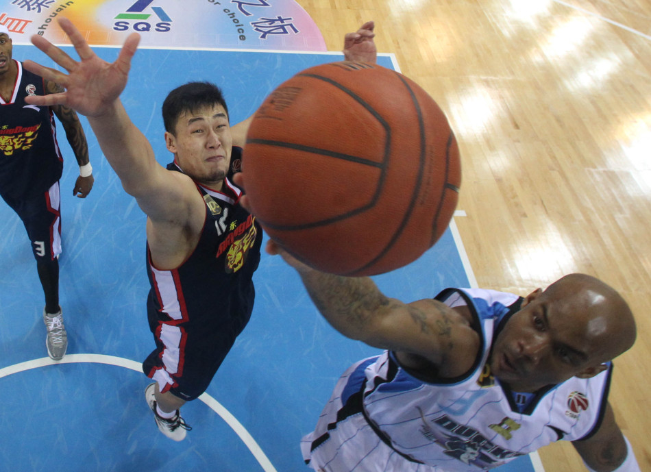 凱恩本賽季4次雙響五大聯(lián)賽最多，哈蘭德、姆巴佩均為2次南川源                                                                2025-0
