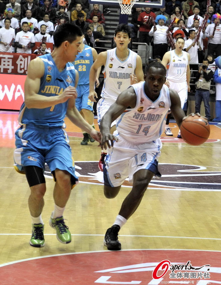 官方：歐冠16強次回合比賽場地不變 將繼續(xù)在原定主場空場舉行