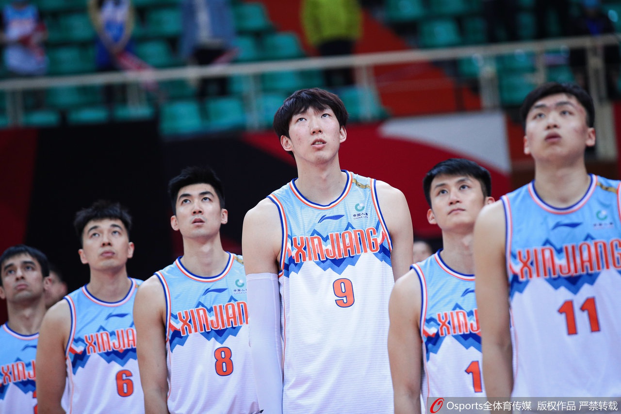 不愿家庭不和！德媒：貝肯鮑爾數(shù)千萬歐遺產均分給遺孀和兩個孩子