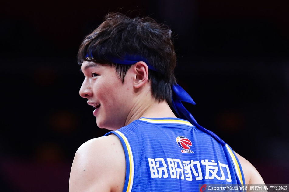 記者：曼聯(lián)有加納喬10%轉(zhuǎn)售分成，但仍覺得這價格太便宜了