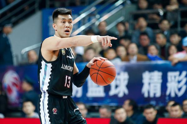 瓜林：我去中國(guó)踢球后就是個(gè)酒鬼 訓(xùn)練后喝酒喝完再訓(xùn)練