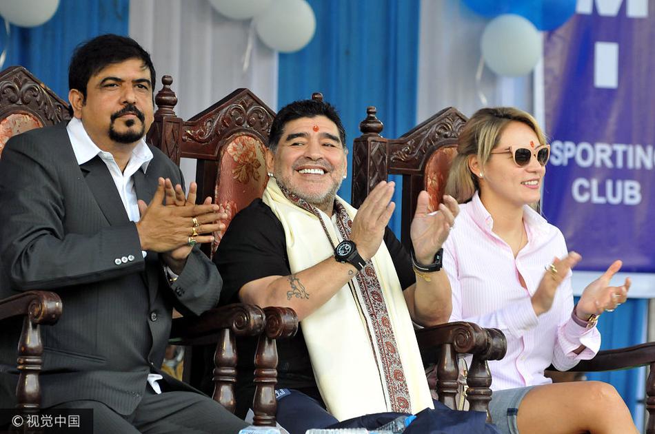 干員密錄悖論模擬通關(guān)攻略 明日方舟干員密錄怎么解鎖