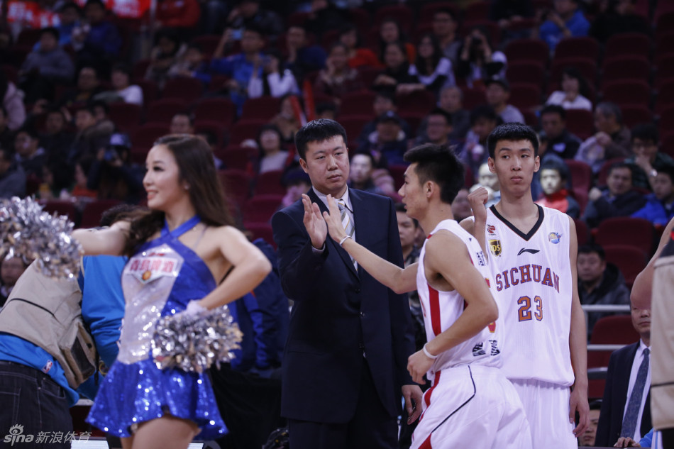 直播吧：武磊已經(jīng)確定接受手術治療，預計恢復期至少兩個月