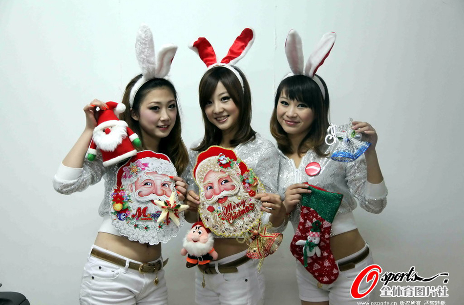 亞洲后衛(wèi)??20歲庫(kù)薩諾夫?qū)?000萬(wàn)加盟曼城，拜仁5000萬(wàn)簽金玟哉酸檸檬