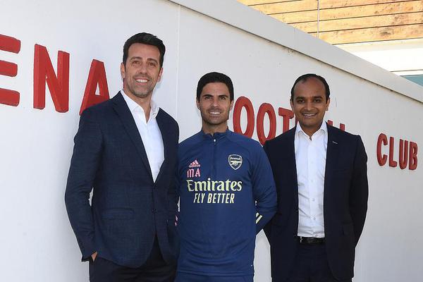 打幾分？阿莫林接手前曼聯(lián)14場5勝7平2負，接手后15場5勝3平7負