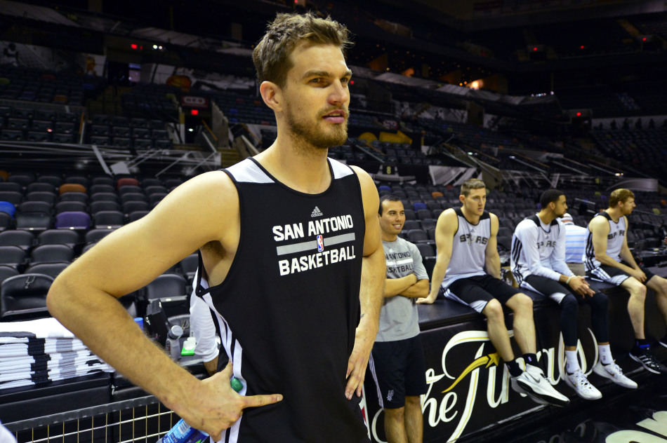 比盧普斯：在NBA28年我經(jīng)歷了風風雨雨 希望球迷對我們有點耐心