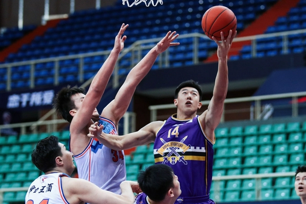 難適應？侯永永頂薪回歸中超后28場4球2助，上賽季挪甲金靴+MVP