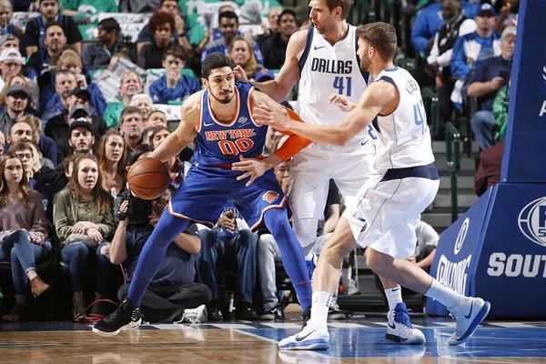 差點(diǎn)戴帽，姆巴佩與貝林厄姆撞墻配合，小角度爆射擊中邊網(wǎng)