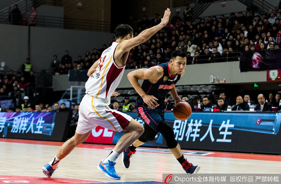 加拉塔薩雷近4場歐戰(zhàn)對陣英超球隊3勝1平，擊敗紅軍、曼聯、熱刺