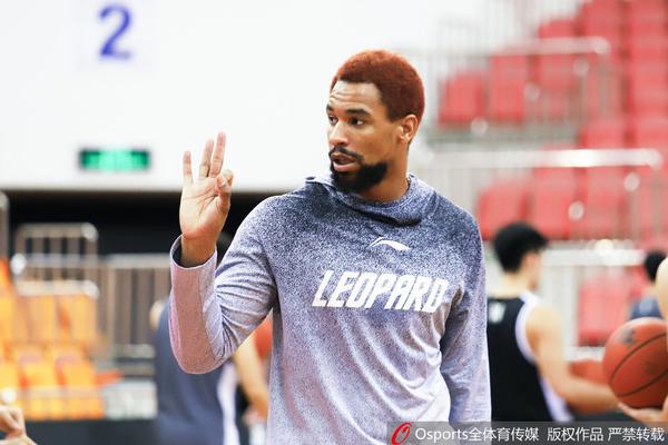 超乎年齡的成熟！每體盛贊庫巴西：18歲的他踢球時像25歲一樣